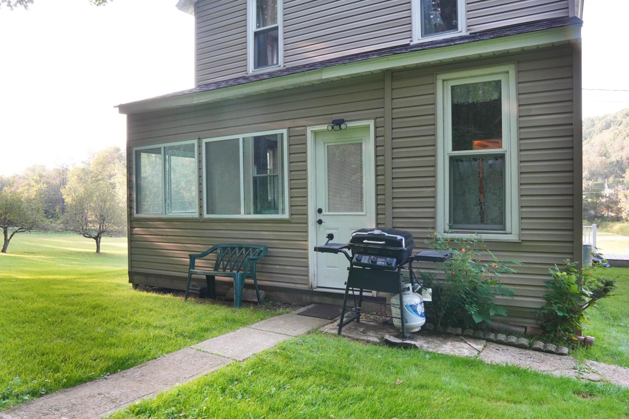 Peaceful Retreat In The Woods 3 Bedroom King Bed * Northern Cambria